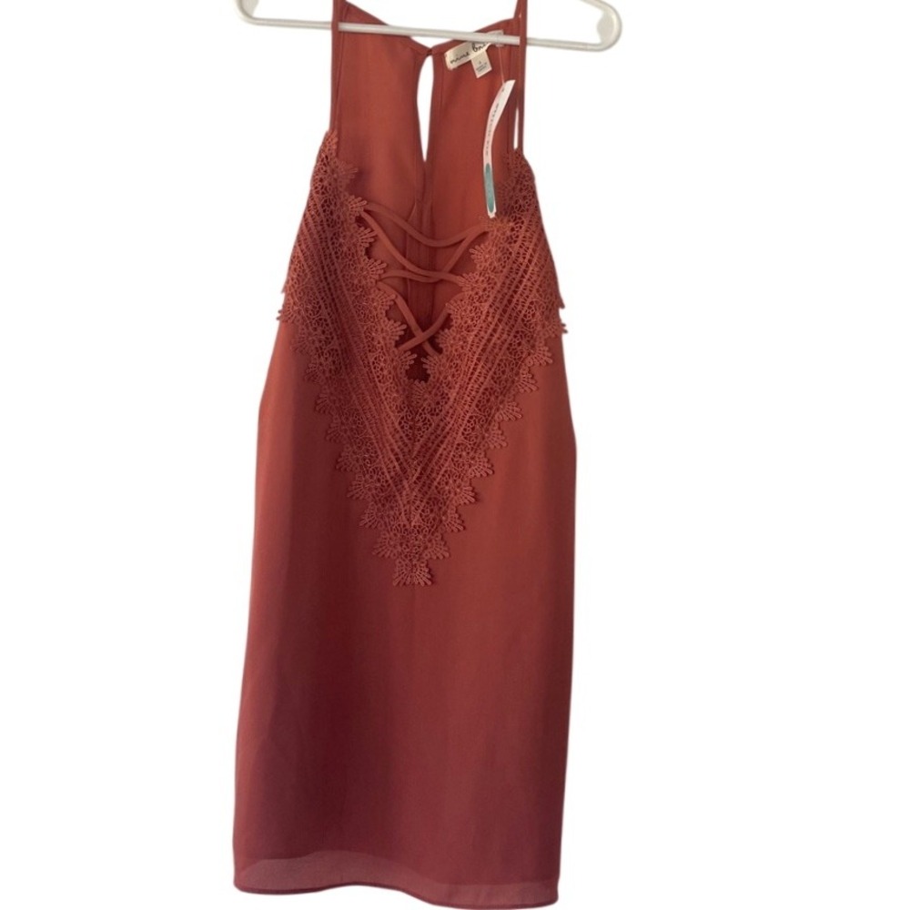 Nine Britton Lace Detail Blouse Halter Top Sleeveless Dark Pink Women's L/G‎ NWT